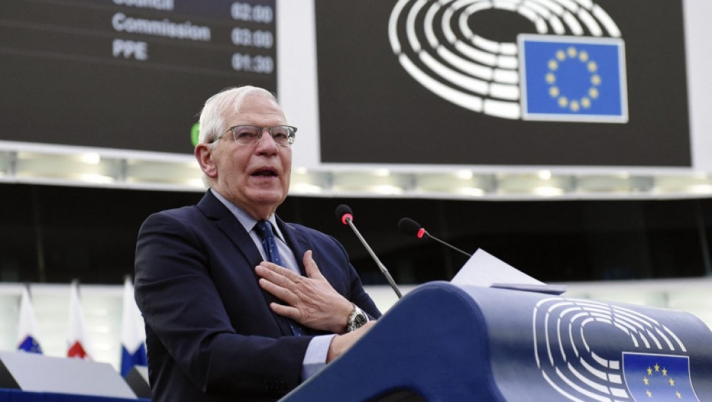 UE condamnă bombardamentele ilegale şi fără discernământ ale Rusiei asupra civililor în Ucraina